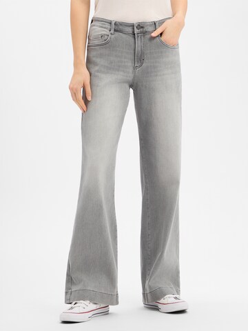 BRAX Regular Jeans 'Magic Maine' in Grau: Vorderseite