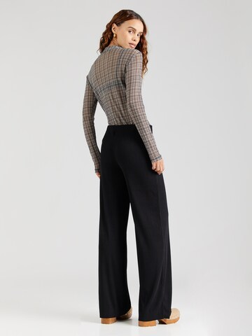 Hailys Wide Leg Hose 'Su44ri' in Schwarz