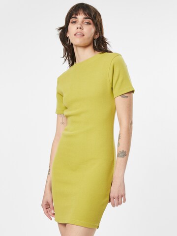 Robes en maille Nasty Gal en vert : devant