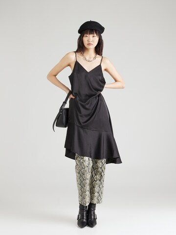 Robe Monki en noir