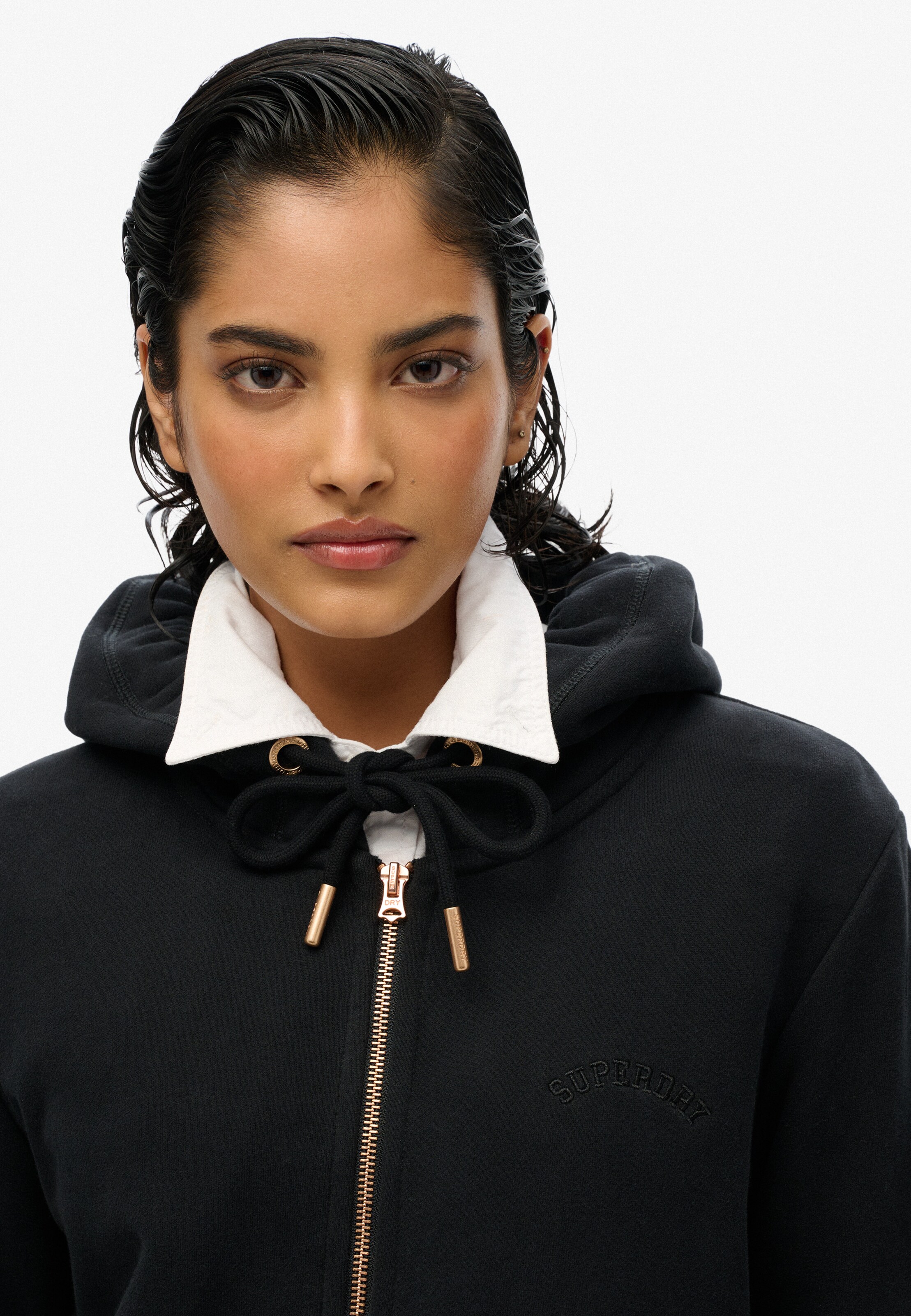 Superdry Dressipluus 'Essential', värv must