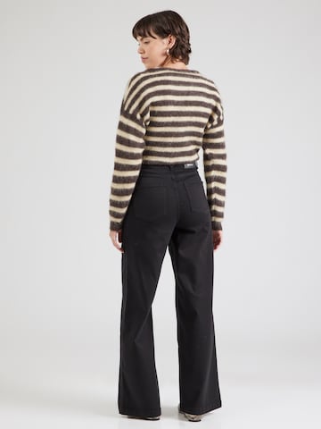 évasé Jean 'MMColette Deluxe' MOS MOSH en noir