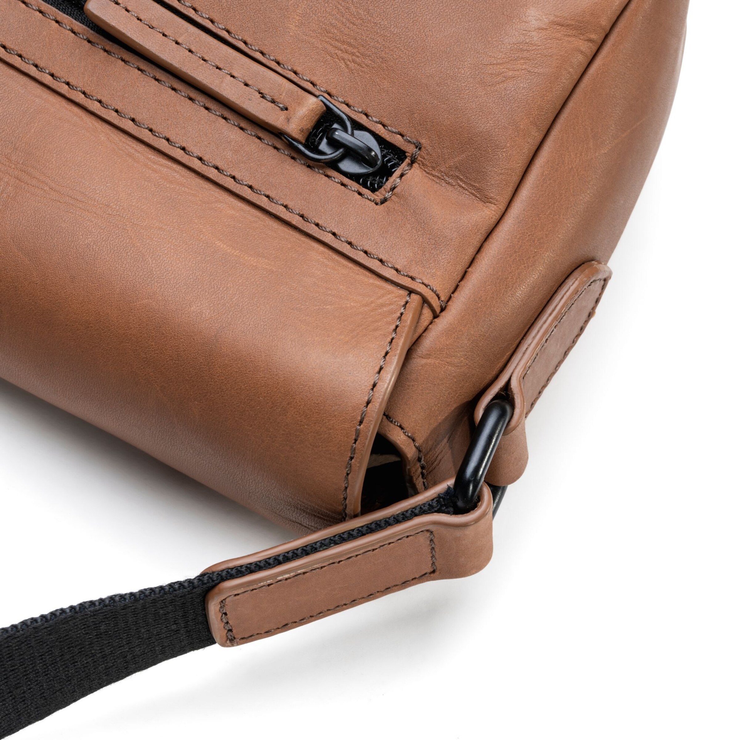 Farmhood Crossbody bag in Brown