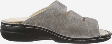 Finn Comfort Pantolette in Grau