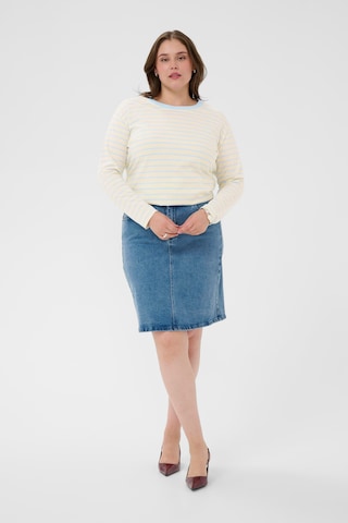 T-shirt 'Winni' KAFFE CURVE en beige
