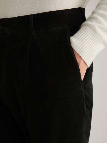 JOOP! Slim fit Pleat-Front Pants in Black