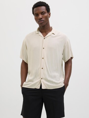 Comfort fit Camicia 'JJEJeff' di JACK & JONES in beige: frontale