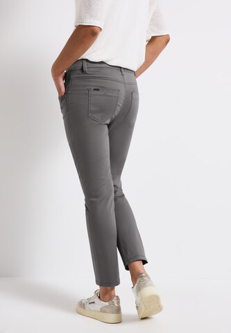 STREET ONE Slimfit Hose in Grau