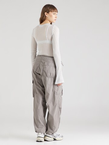 BDG Urban Outfitters Конический (Tapered) Брюки-карго в Серый