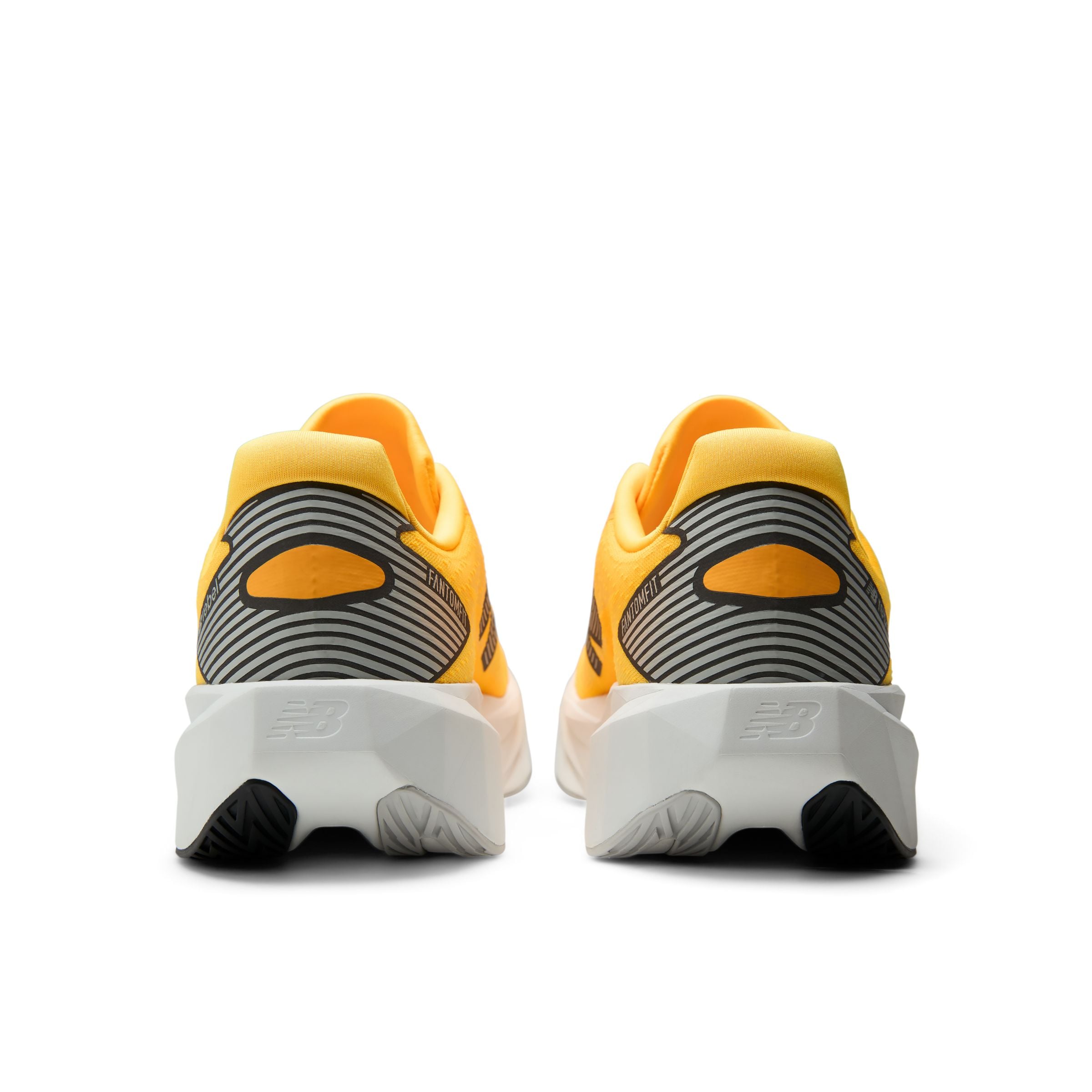 new balance Loopschoen 'FuelCell Rebel v5 Grey Days' in Oranje