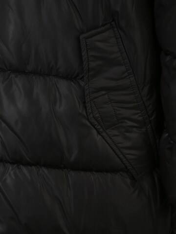 Vero Moda Tall Zimní kabát 'WILLOW' – černá
