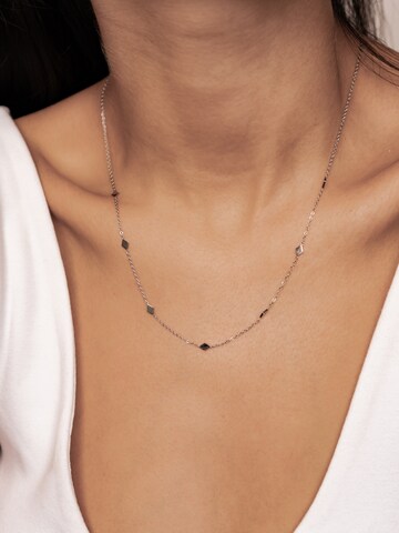 Collana 'Rhombus' di Hey Happiness in argento