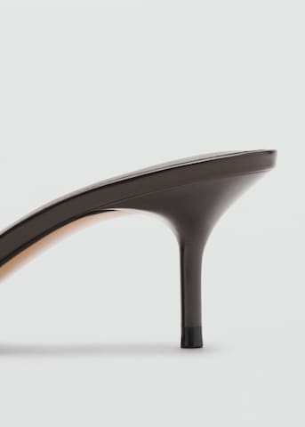 MANGO - Zapatos abiertos 'BRUC' en marrón