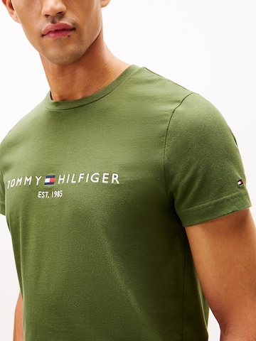 TOMMY HILFIGER Regular Fit T-Shirt in Grün