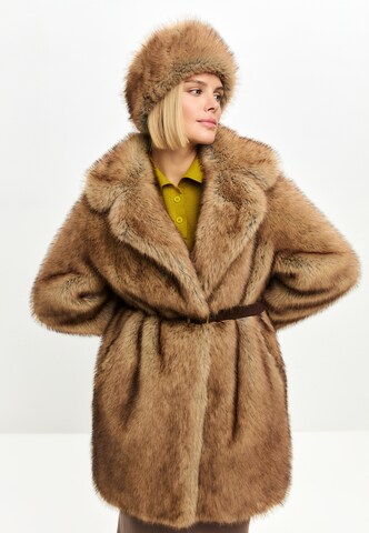 CESARE GASPARI Winter coat in Brown: front