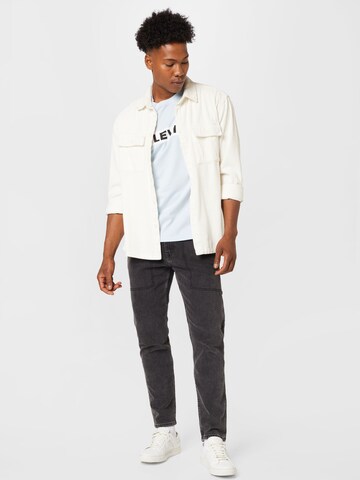 T-Shirt LEVI'S ® en bleu