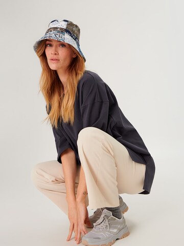 ABOUT YOU x Swalina&Linus Hat 'Dion' in Blue