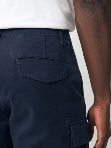 Next - regular Pantalón cargo en azul