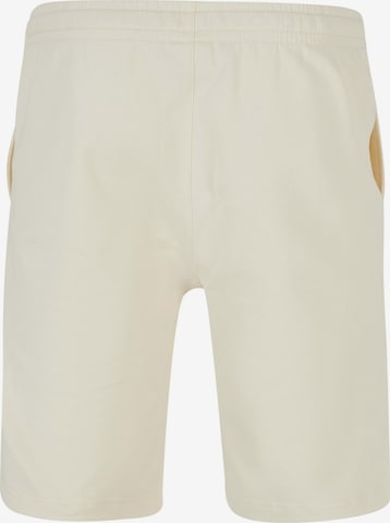 regular Pantaloni di Urban Classics in bianco