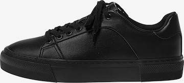 Pull&Bear Sneakers in Black