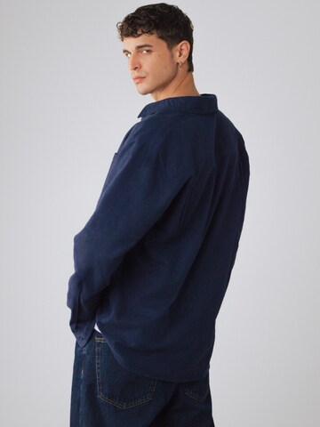 Maglietta di Honest Basics in blu