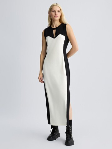 Rochie de la Liu Jo pe negru: față