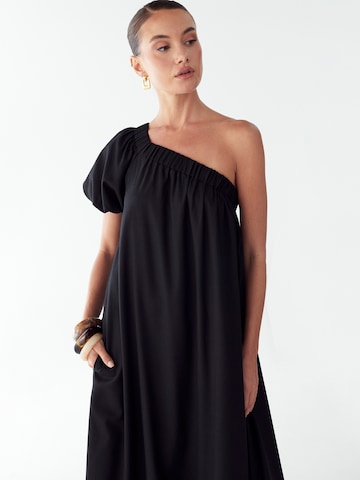 St MRLO - Vestido de noche 'Jolie' en negro