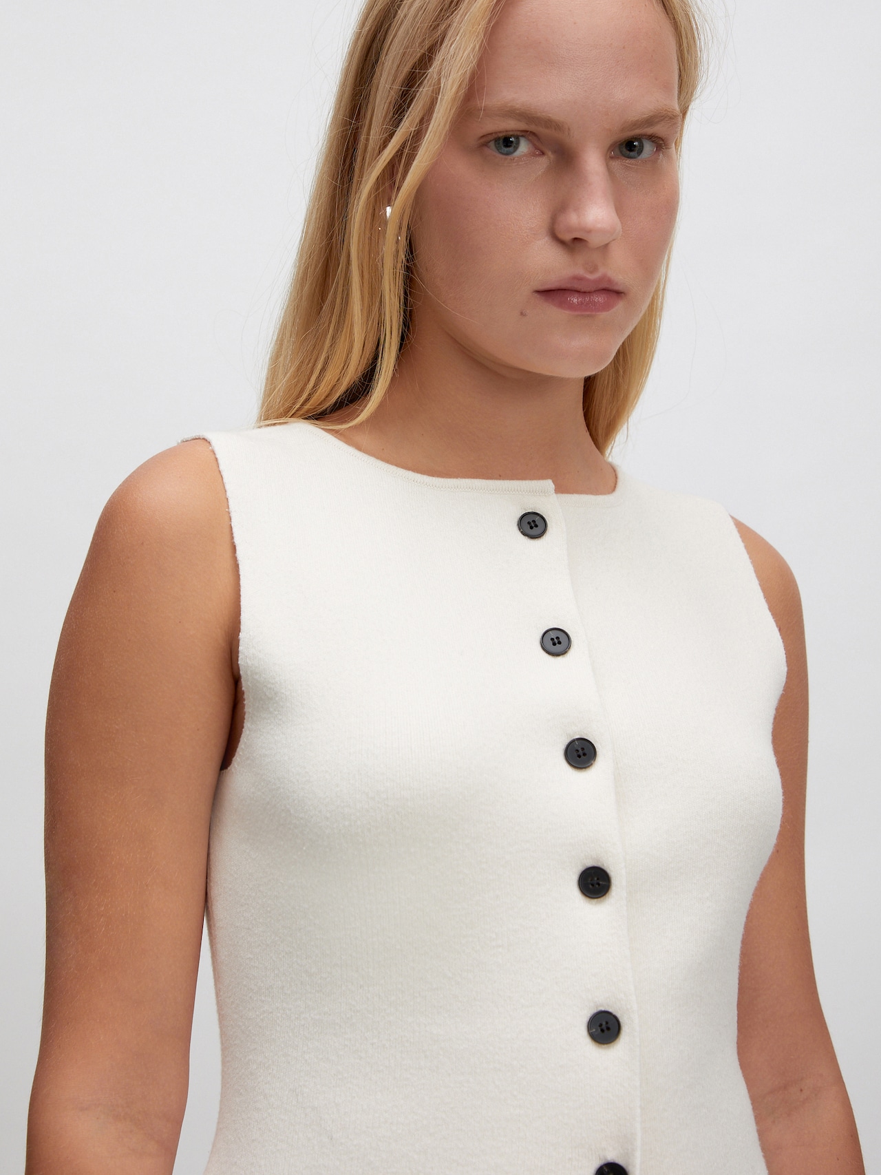 EDITED Producten Bodywarmer 'Gabi' Beige