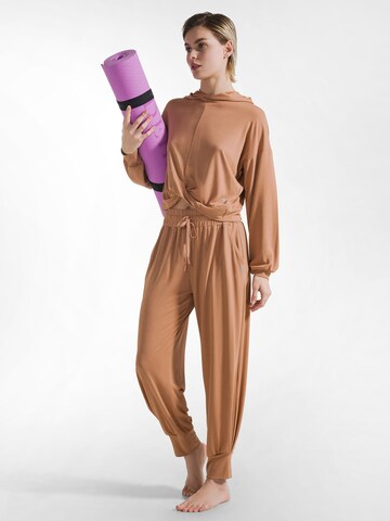 DEHA Tapered Hose in Braun