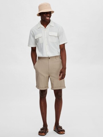 SELECTED HOMME Regular Shorts 'Luton' in Beige