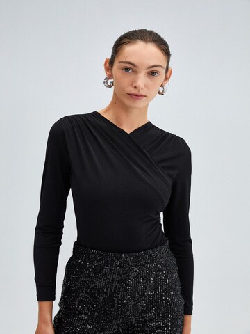 Touche Prive Bluse‌‌‌‌ in Schwarz: Vorderseite