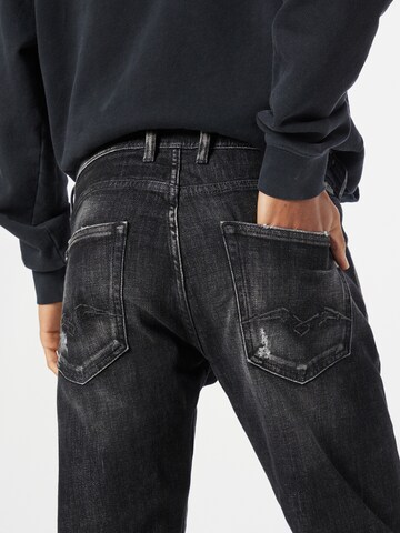 REPLAY Slimfit Jeans 'GROVER' in Grau