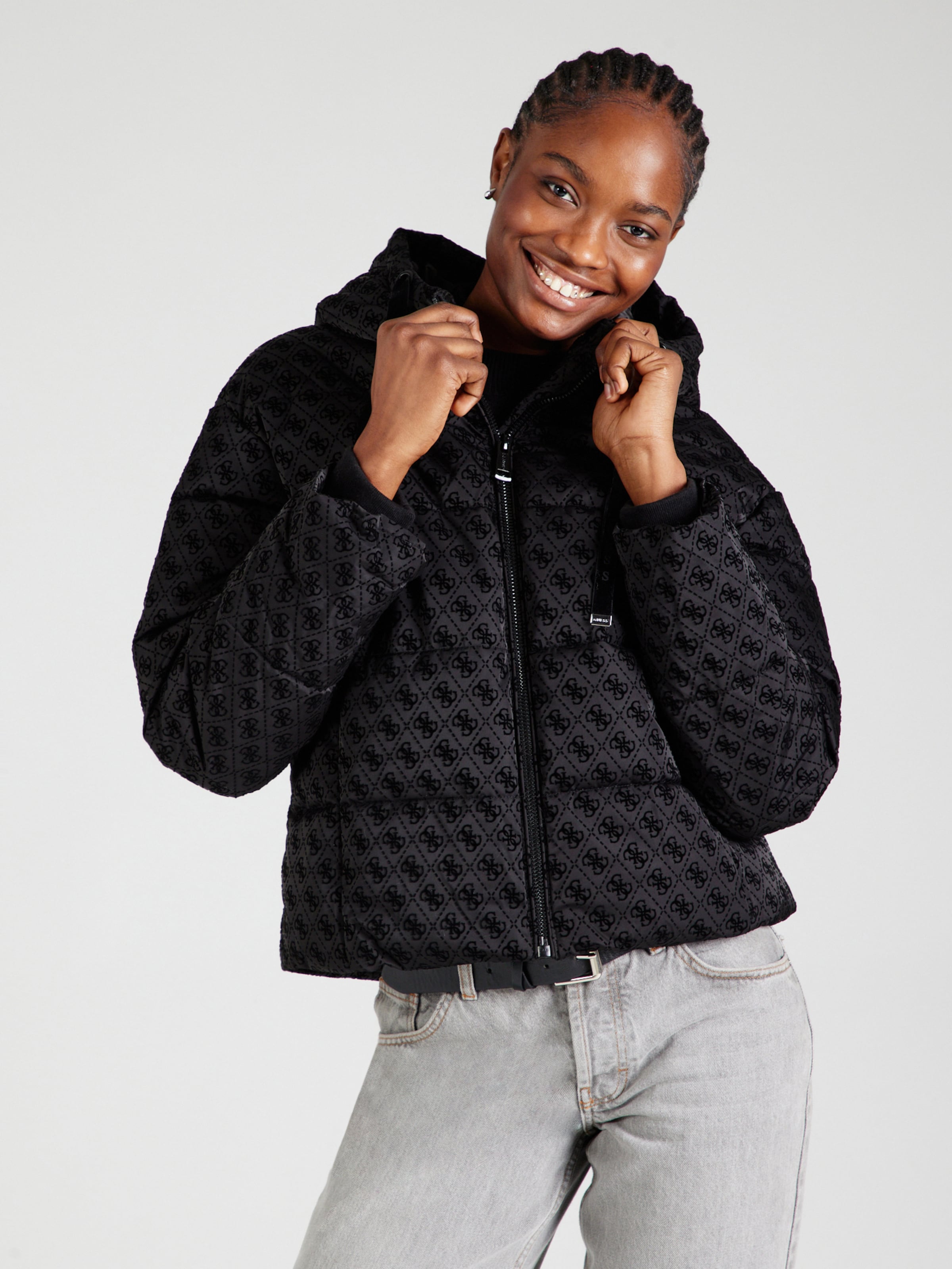 GUESS Online Shop ABOUT YOU