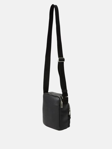 Calvin Klein - Bolso de hombro 'RAISED POCKET REPORTER TRACOLLINA' en negro