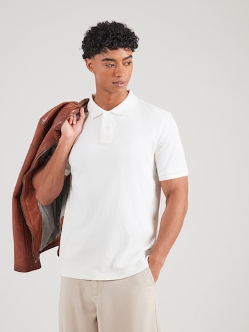 FYNCH-HATTON Poloshirt in Weiß: Vorderseite