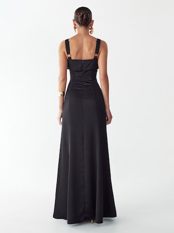 Willa Рокля 'Norfolk' в черно