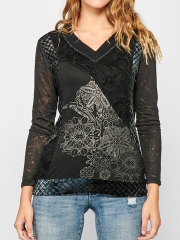 KOROSHI - Camisa em preto