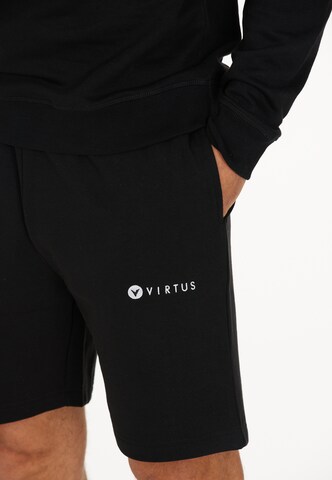 Virtus Regular Shorts 'Kritow' in Schwarz