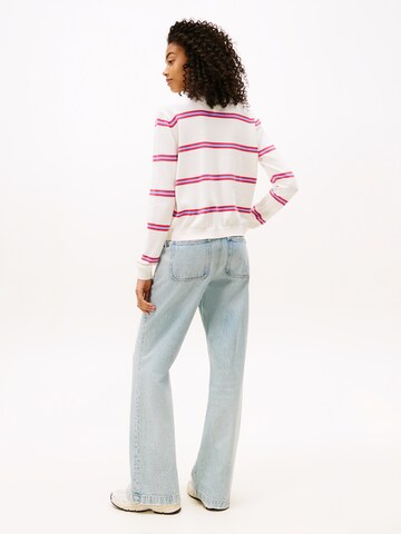 Pull-over 'ESSENTIAL' Tommy Jeans en blanc
