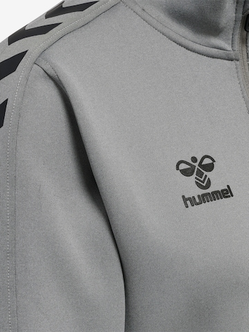 Hummel - Sweatshirt de desporto em cinzento