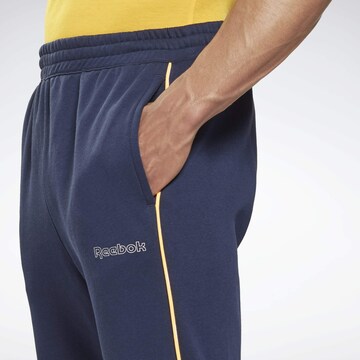 Reebok Tapered Sporhose in Blau