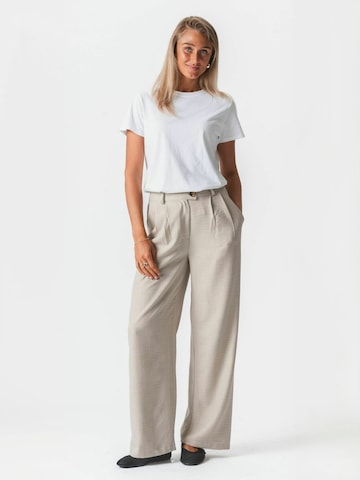 TEESHOPPEN Regular Housut ' Emma ' värissä beige: etupuoli
