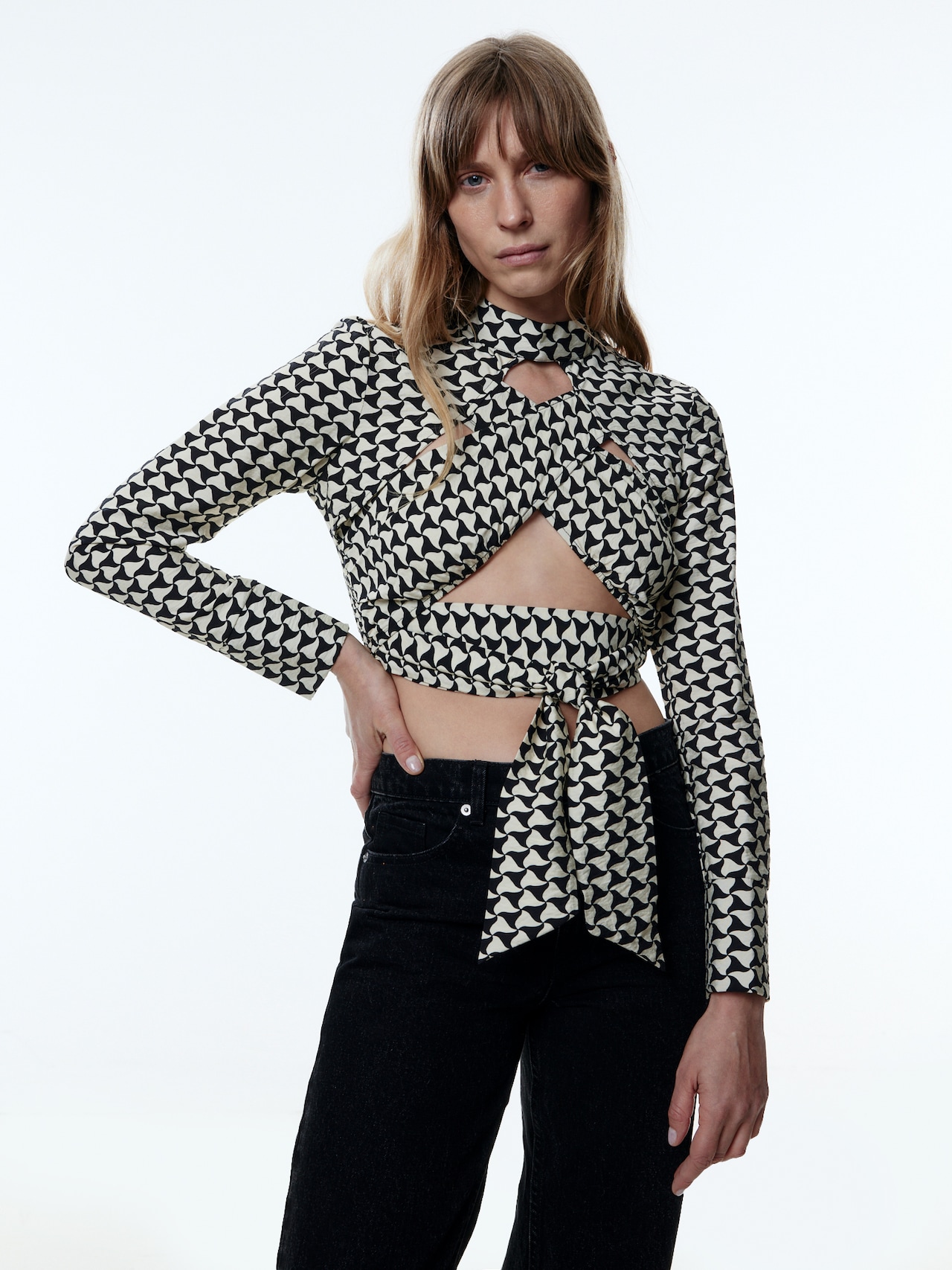 EDITED Producten Shirt 'Manuel' Zwart