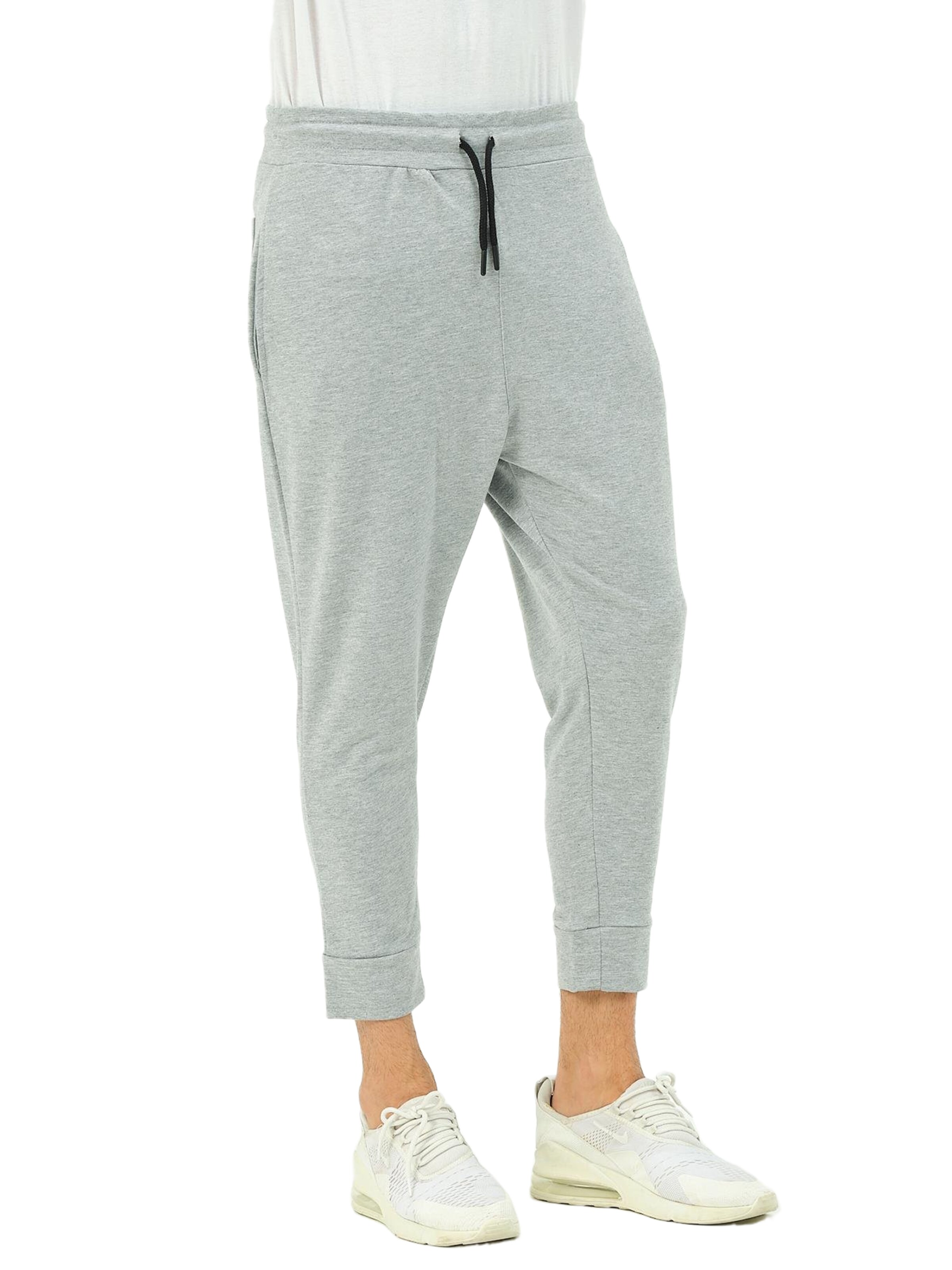 Effilé Pantalon C&City en gris : devant