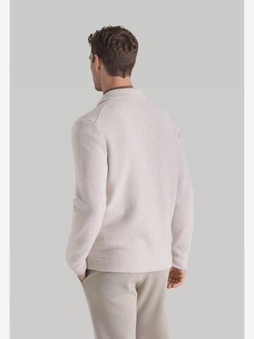 Vestes en maille MAERZ Muenchen en beige : derrière