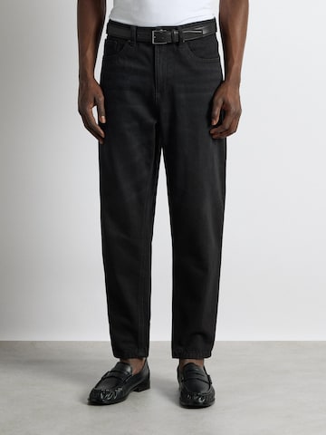 Burocs Tapered Jeans 'Matteo' in Black: front