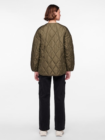 PIECES Between-Season Jacket 'STELLA' in Green