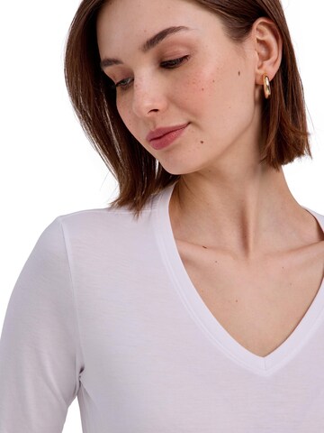 FALKE Shirt 'Essential Cotton' in White
