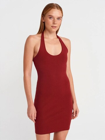 Dilvin Dress in Red: front