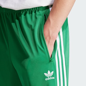 Regular Pantaloni 'Adicolor Classics Firebird' de la ADIDAS ORIGINALS pe verde